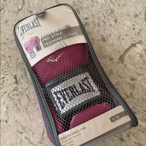 Everlast Women’s Boxing Gloves 🥊